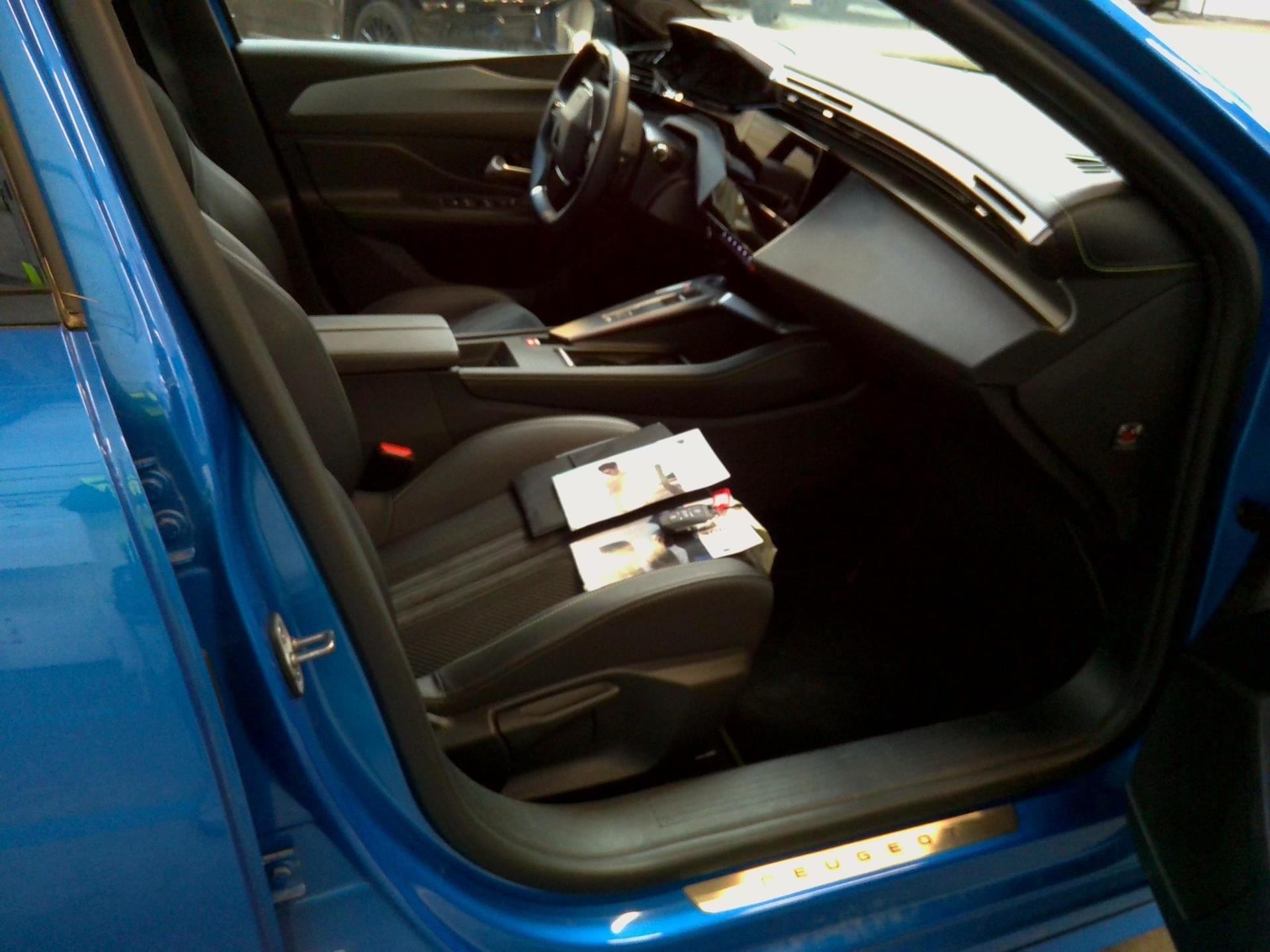 Peugeot 308 PHEV 180 e-EAT8 GT 2021