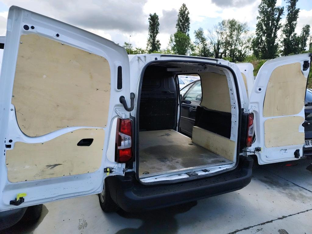 Peugeot PARTNER FOURGON STANDARD 650 KG BLUEHDI 100 S&S BVM5 ASPHALT 2021