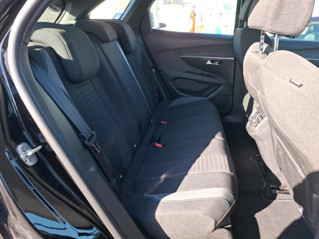 Peugeot 3008 PureTech 130ch S&S EAT8 Active Pack 2023