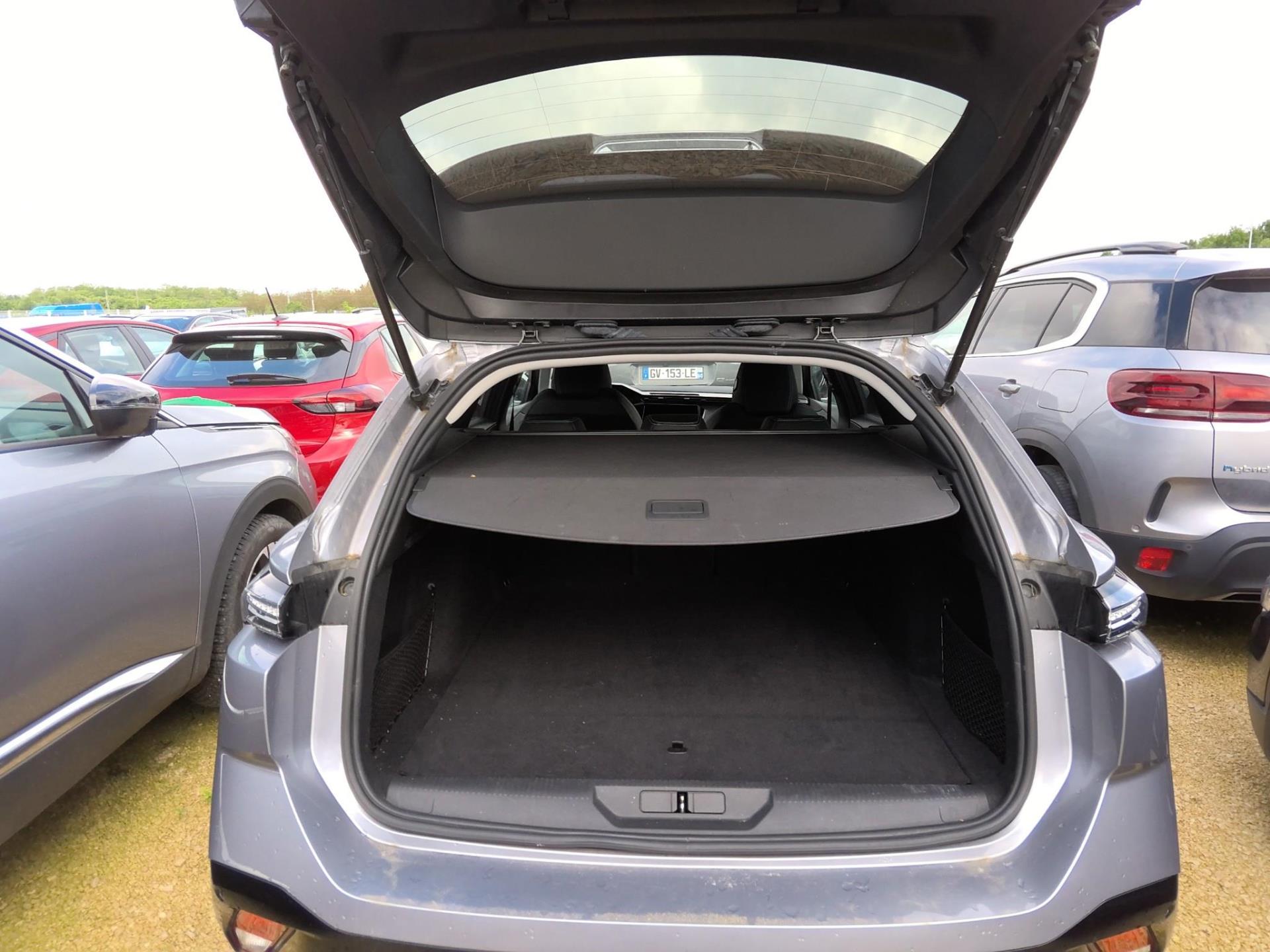 Peugeot 308 SW PHEV 180 e-EAT8 Allure 2024