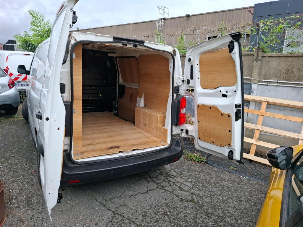 Peugeot EXPERT FGN TOLE STANDARD 1.5 BLUEHDI 120 S&S BVM6 ASPHALT 2020