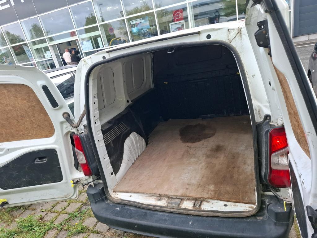 Peugeot PARTNER FOURGON STANDARD 650 KG BLUEHDI 100 BVM5 PREMIUM 2019