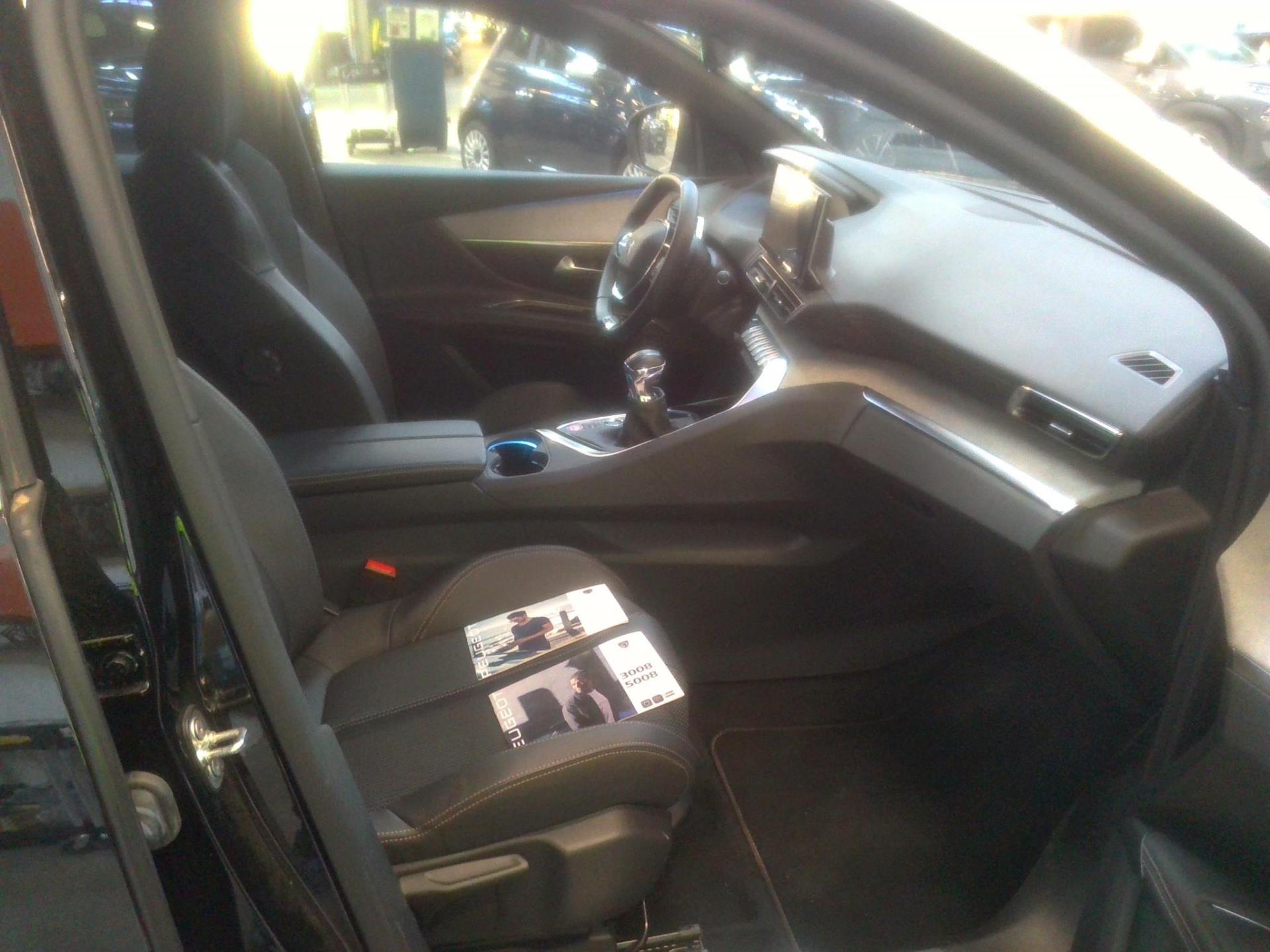 Peugeot 3008 PureTech 130ch S&S BVM6 GT 2023