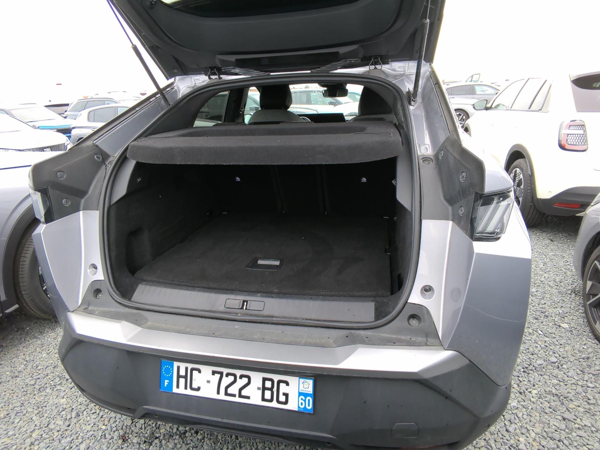 Peugeot 3008 Hybrid 136 e-DCS6 Allure 2025