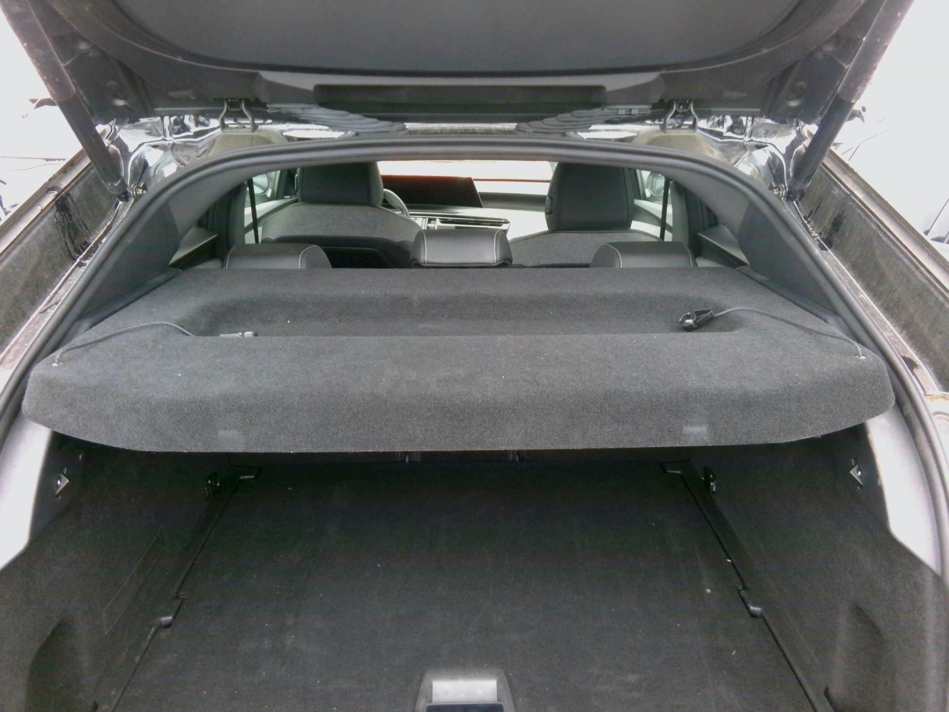 Peugeot 3008 Hybrid 136 e-DCS6 GT 2024