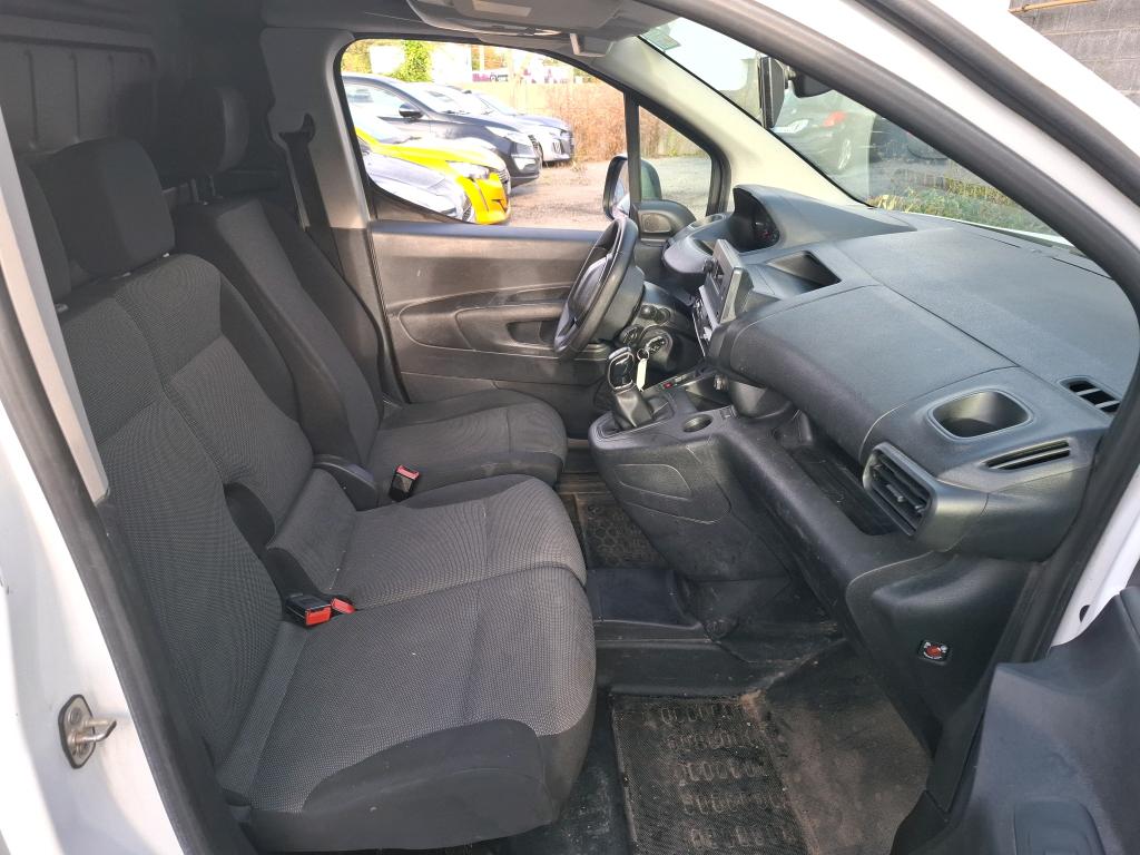 Peugeot PARTNER FOURGON STANDARD 650 KG BLUEHDI 100 S&S BVM5 PREMIUM 2020