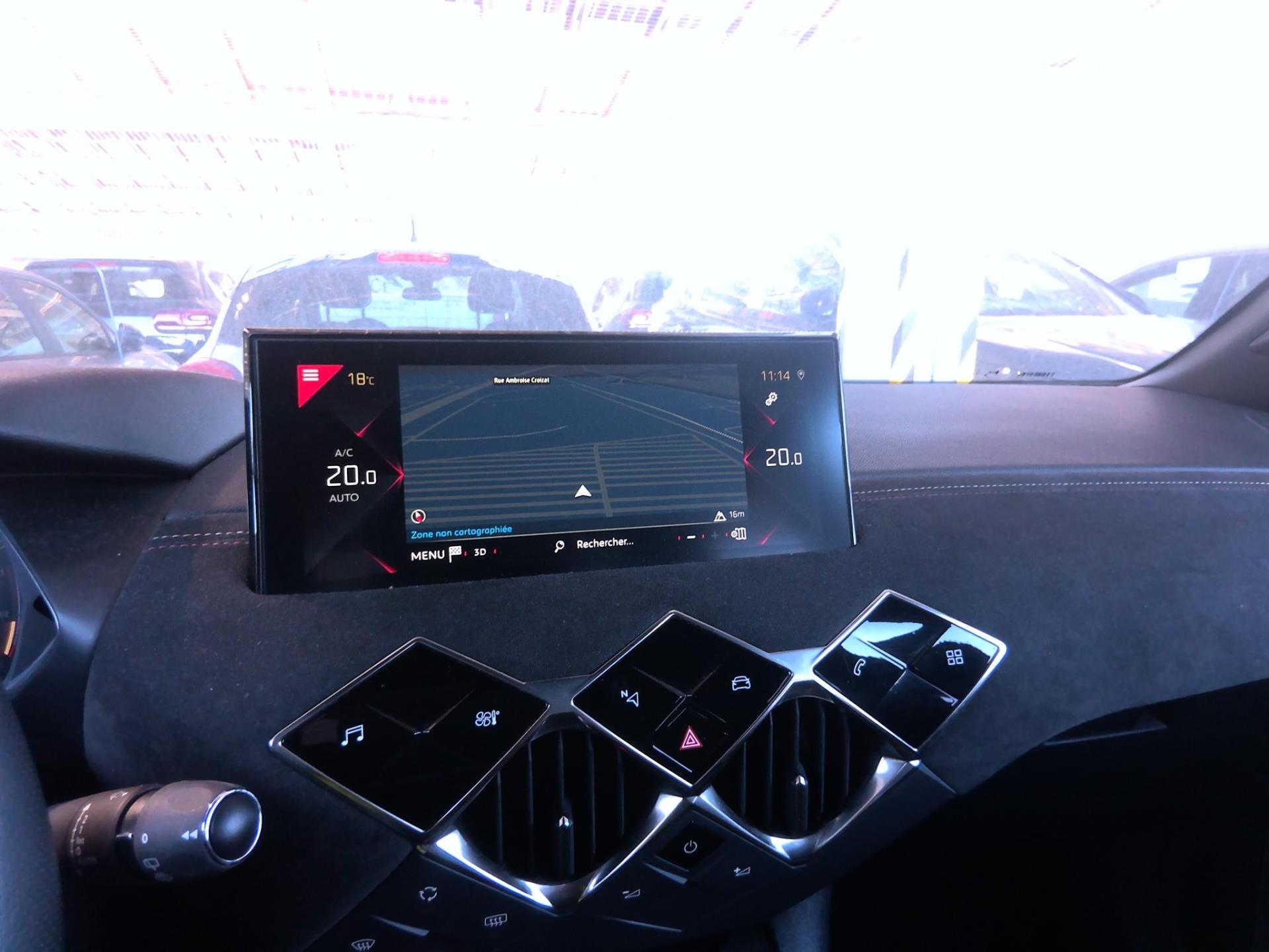 DS DS 3 BlueHDi 130 EAT8 Performance Line+ 2022