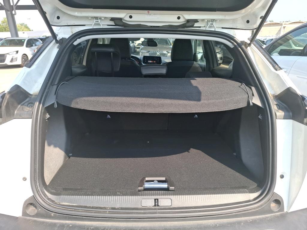 Peugeot 2008 BlueHDi 130 S&S EAT8 Allure 2022