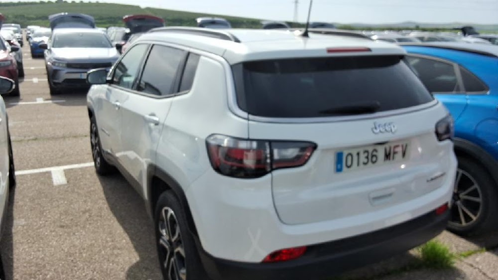 Foto Jeep Compass 14