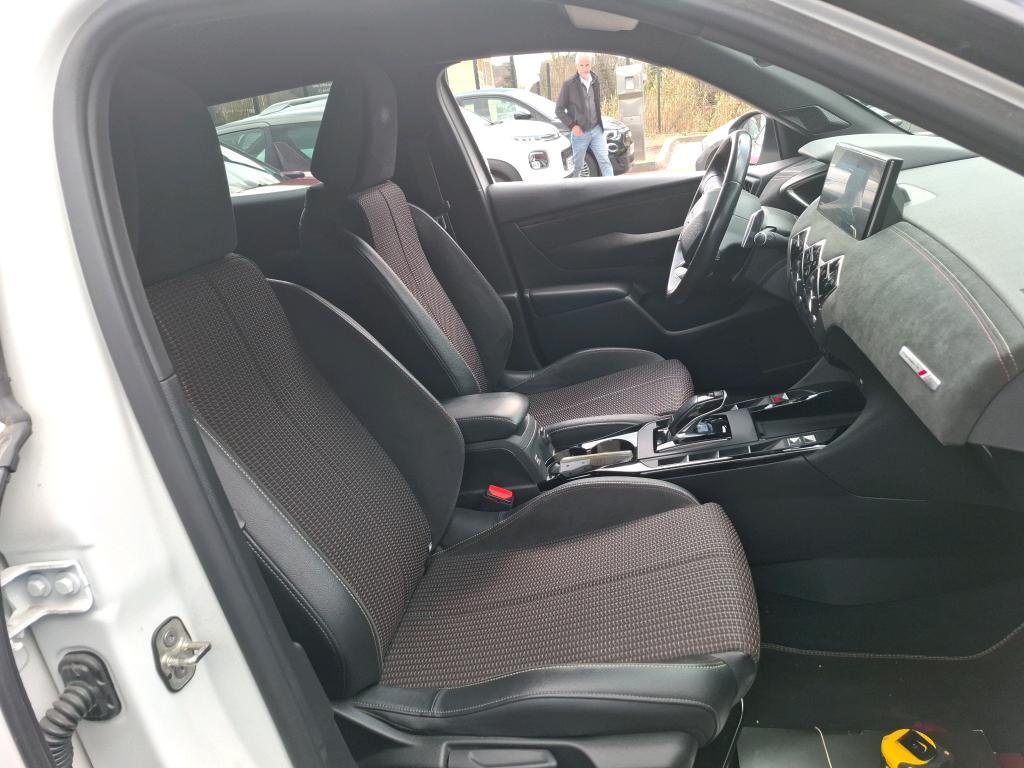 DS DS3 Crossback BlueHDi 130 EAT8 Performance Line+ 2022
