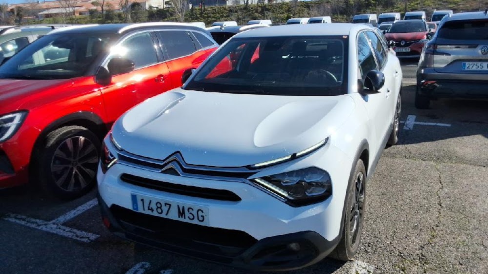 Citroën C4 X C4 Hybrid 136 ë-DSC6 PLUS (solo stock)