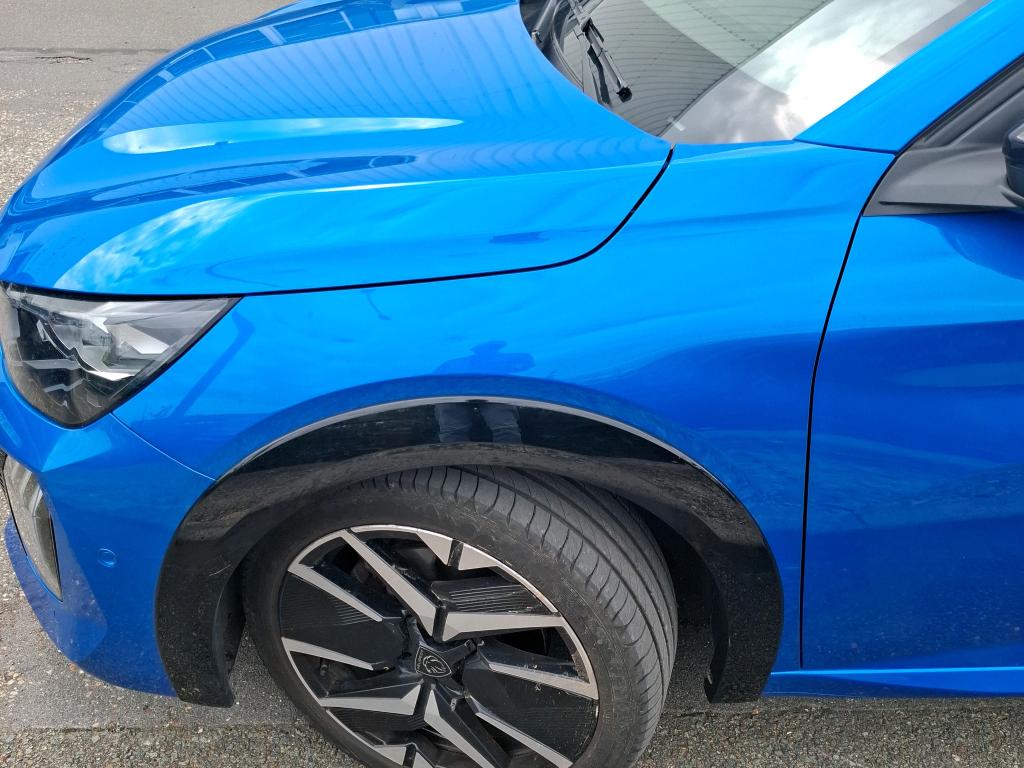Peugeot 208 Hybrid 110 e-DCS6 GT 2025