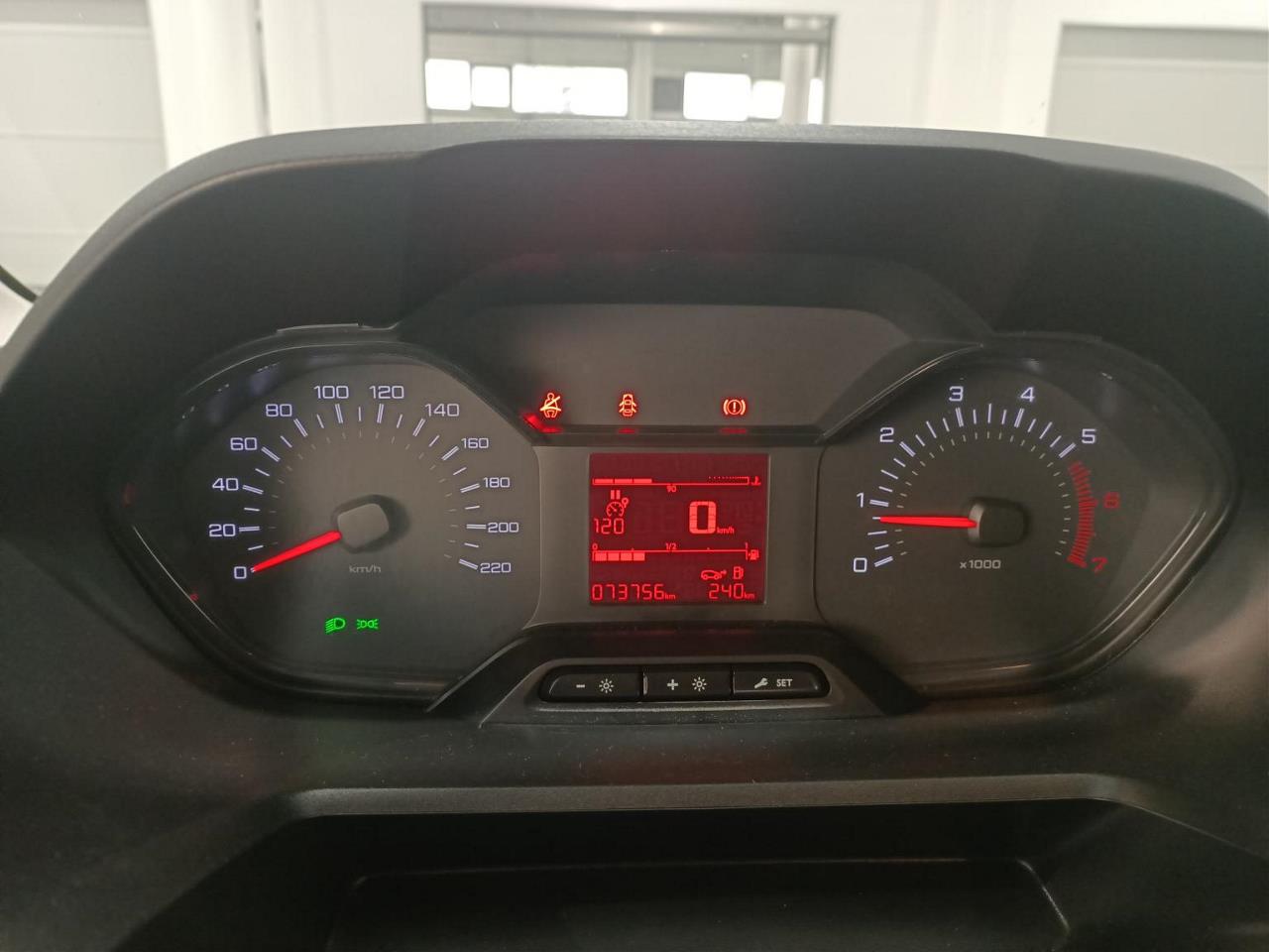 Foto Peugeot Partner 8