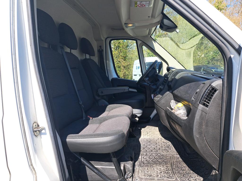 Peugeot BOXER TOLE 335 L2H2 BLUEHDI 120 S&S ASPHALT 2020