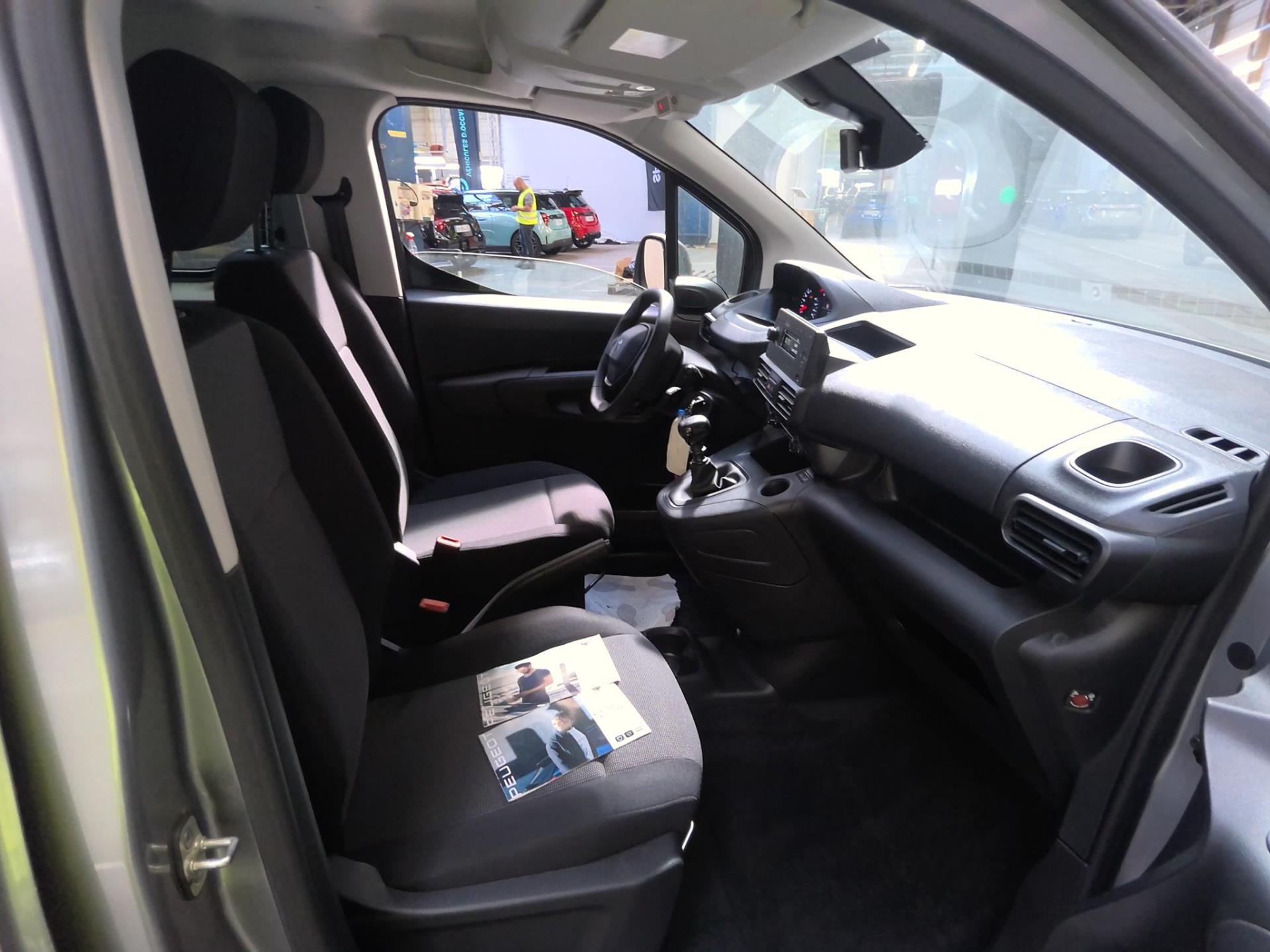 Peugeot Rifter Standard PureTech 110 S&S BVM6 5pl Active Pack 2022