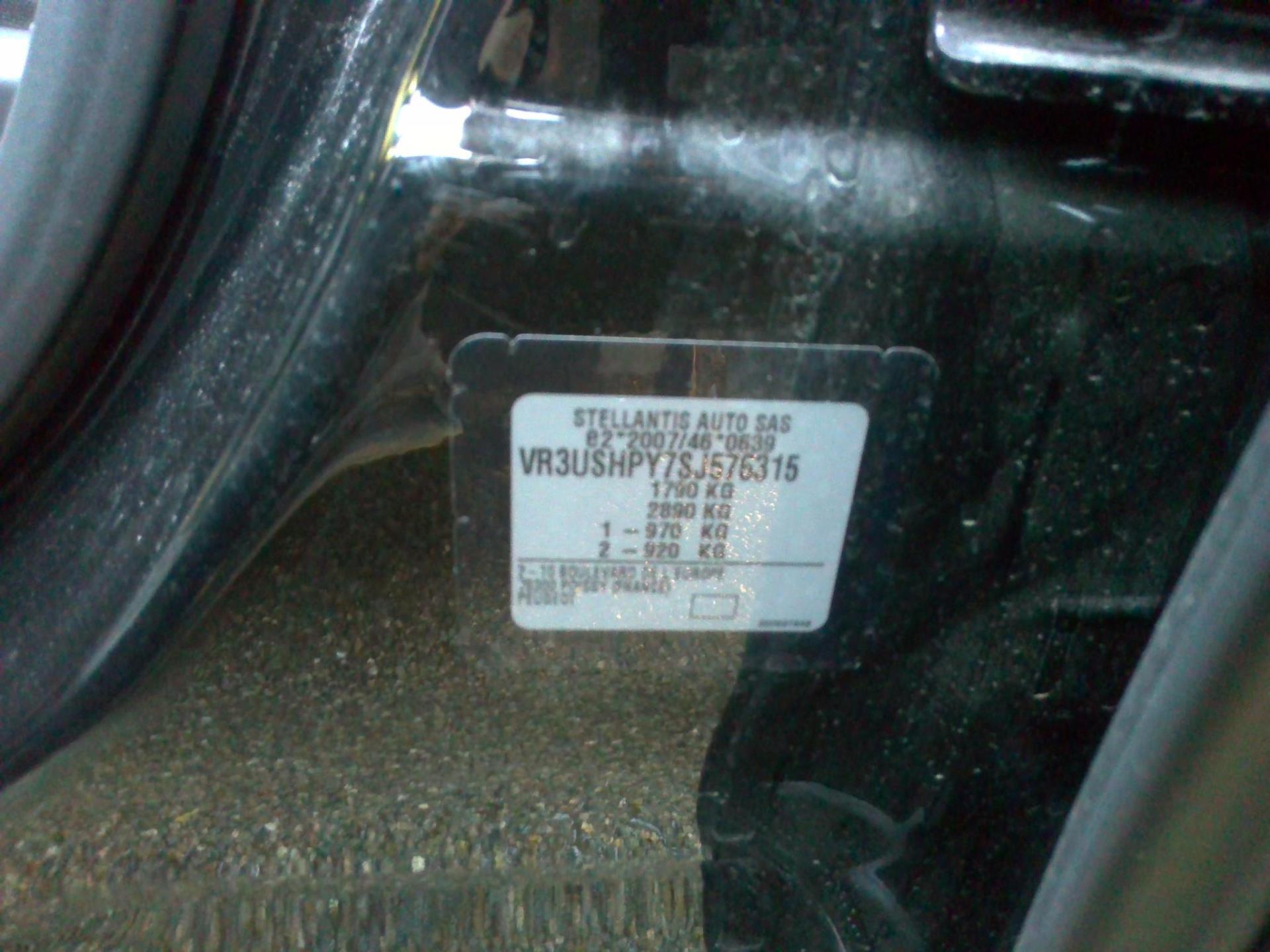 Peugeot 2008 Hybrid 136 e-DCS6 Style 2025