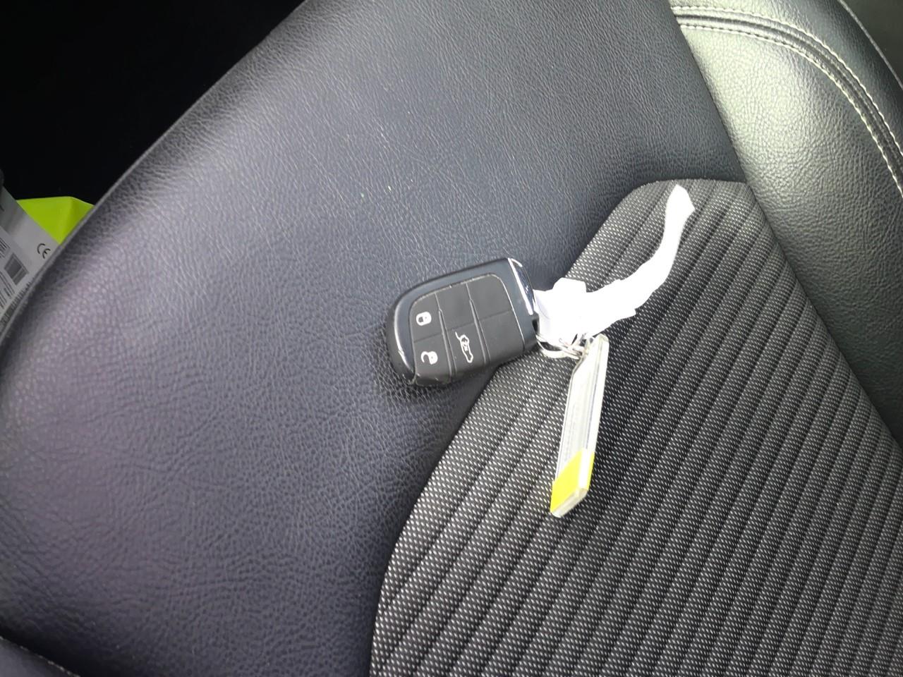 Foto Jeep Compass 11