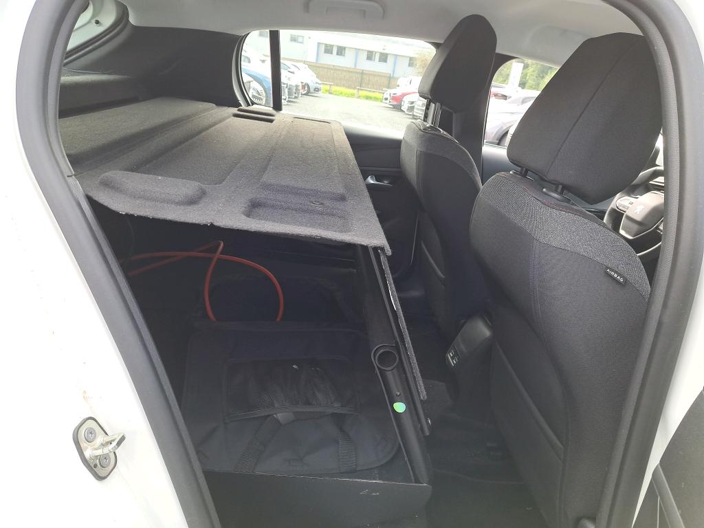 Peugeot 208 ELECTRIQUE 50 KWH 136 ACTIVE BUSINESS R 2021