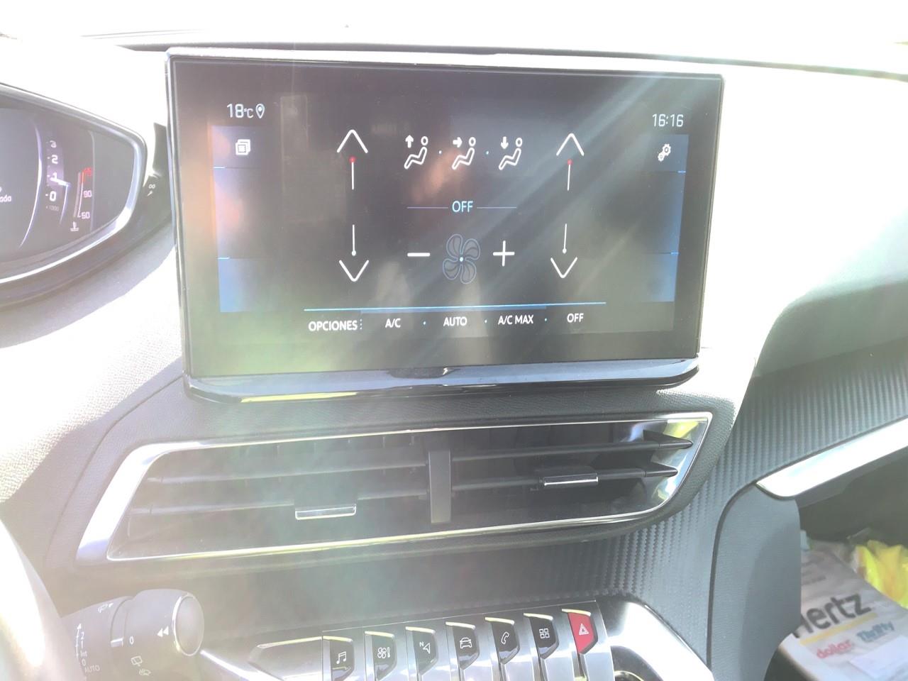 Foto Peugeot 3008 18