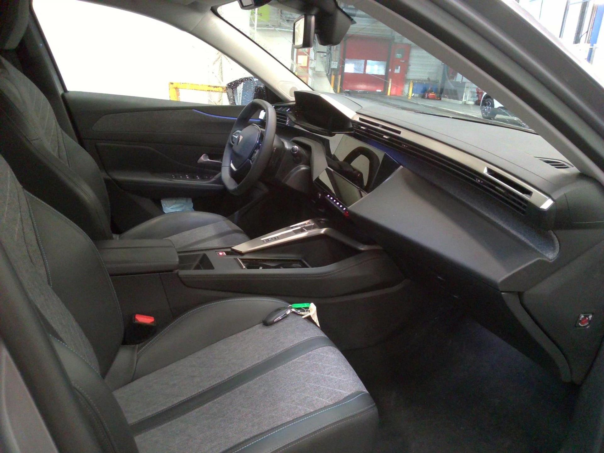 Peugeot 408 PHEV 225 e-EAT8 Allure Pack 2022