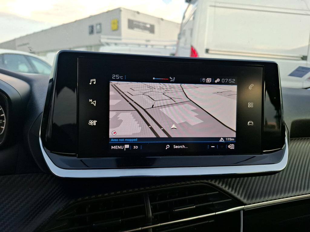 Peugeot 2008 PureTech 130 S&S EAT8 Active Business 2021
