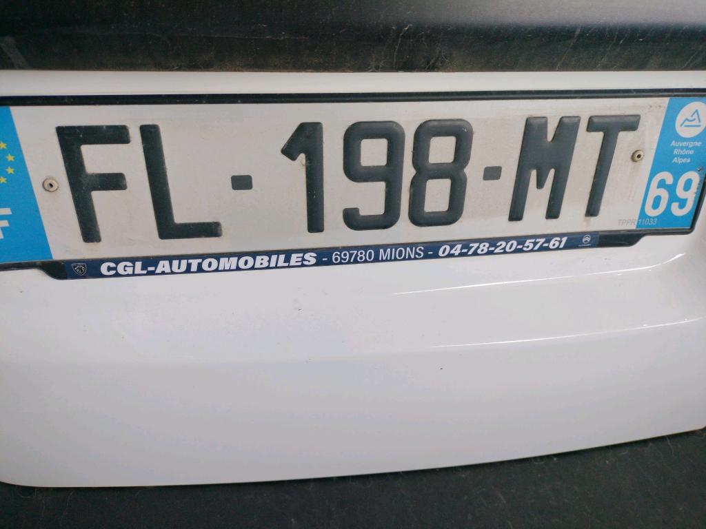 Peugeot EXPERT FGN TOLE STANDARD 1.5 BLUEHDI 120 S&S BVM6 ASPHALT 2019