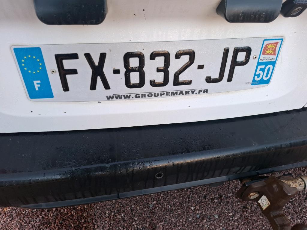 Peugeot PARTNER FOURGON STANDARD 650 KG BLUEHDI 100 S&S BVM5 PREMIUM 2021