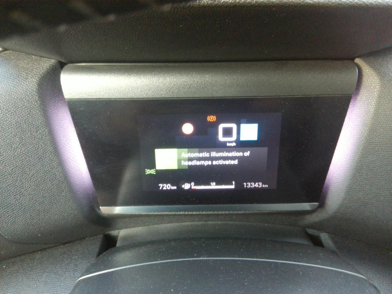 Foto Citroën C4 X 5