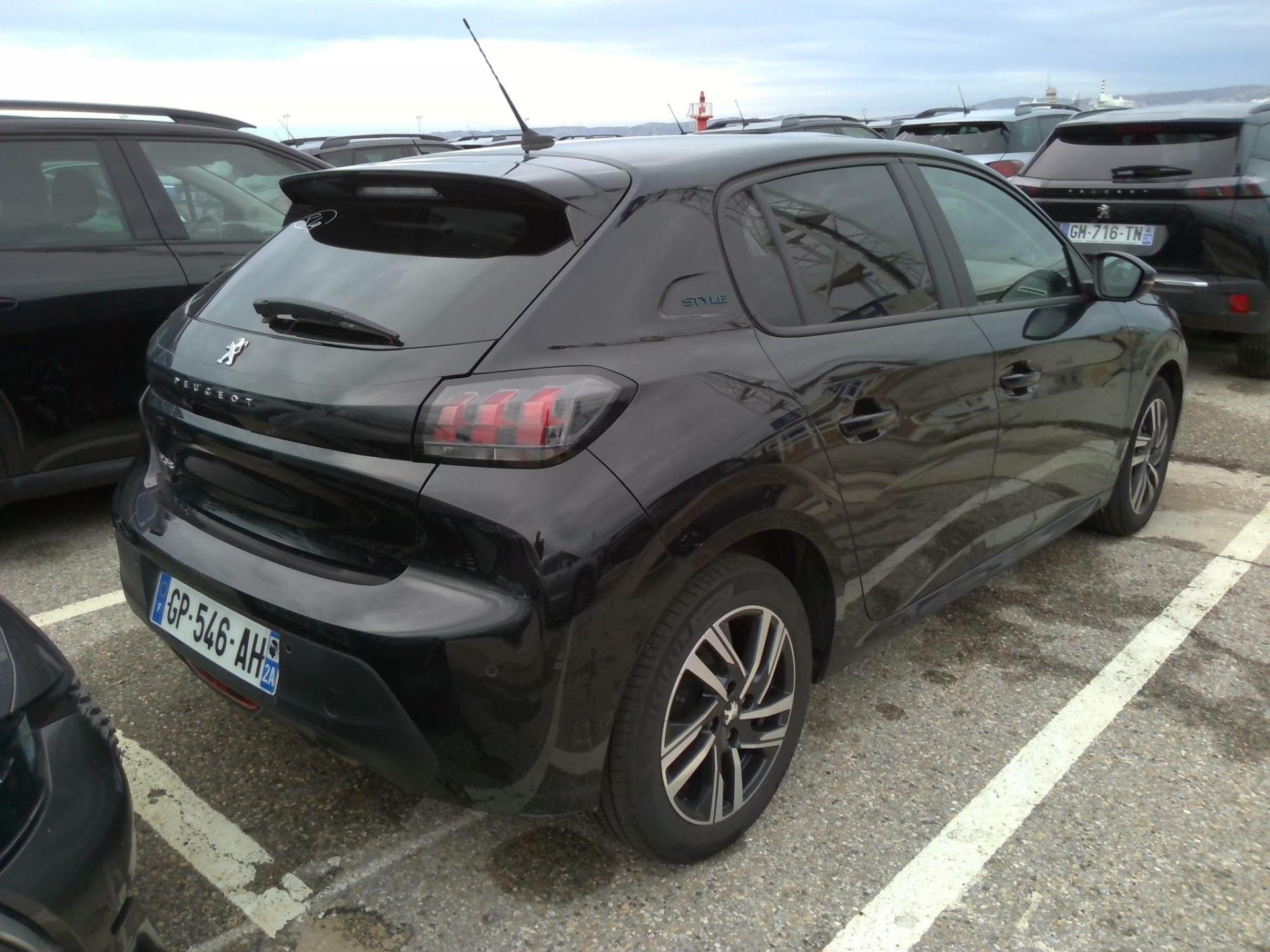 Peugeot 208 II 