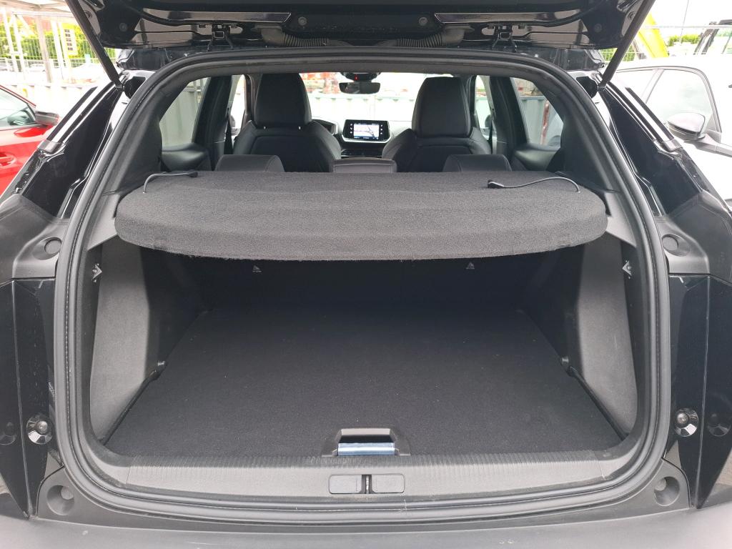 Peugeot 2008 PureTech 130 S&S EAT8 GT 2023