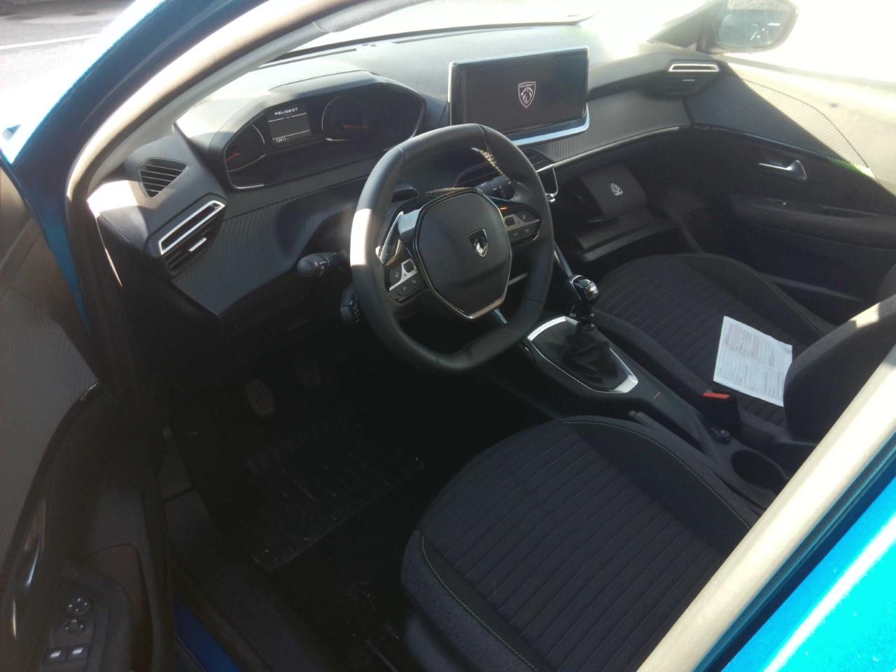 Foto Peugeot 208 6