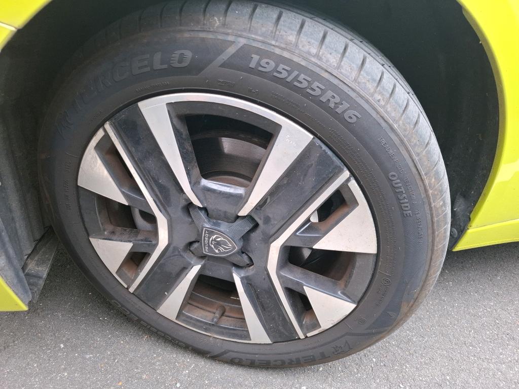 Peugeot 208 Hybrid 110 ch e-DCS6 Allure 2025