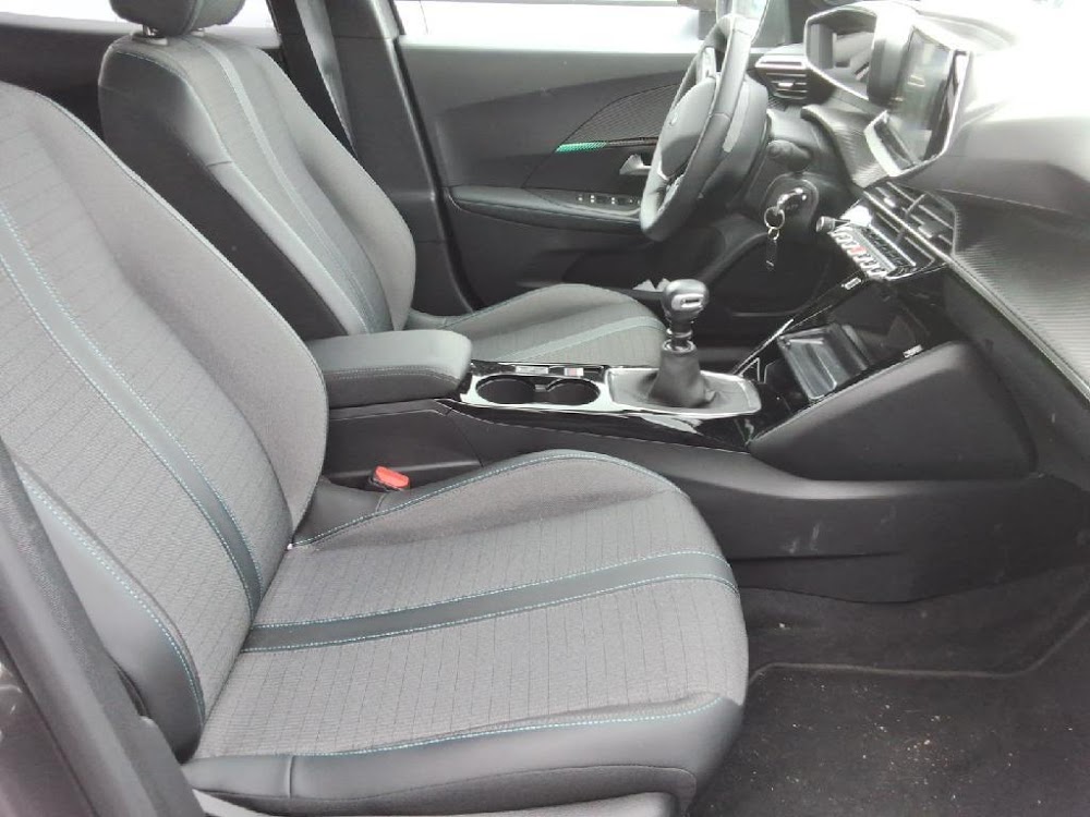 Foto Peugeot 2008 9
