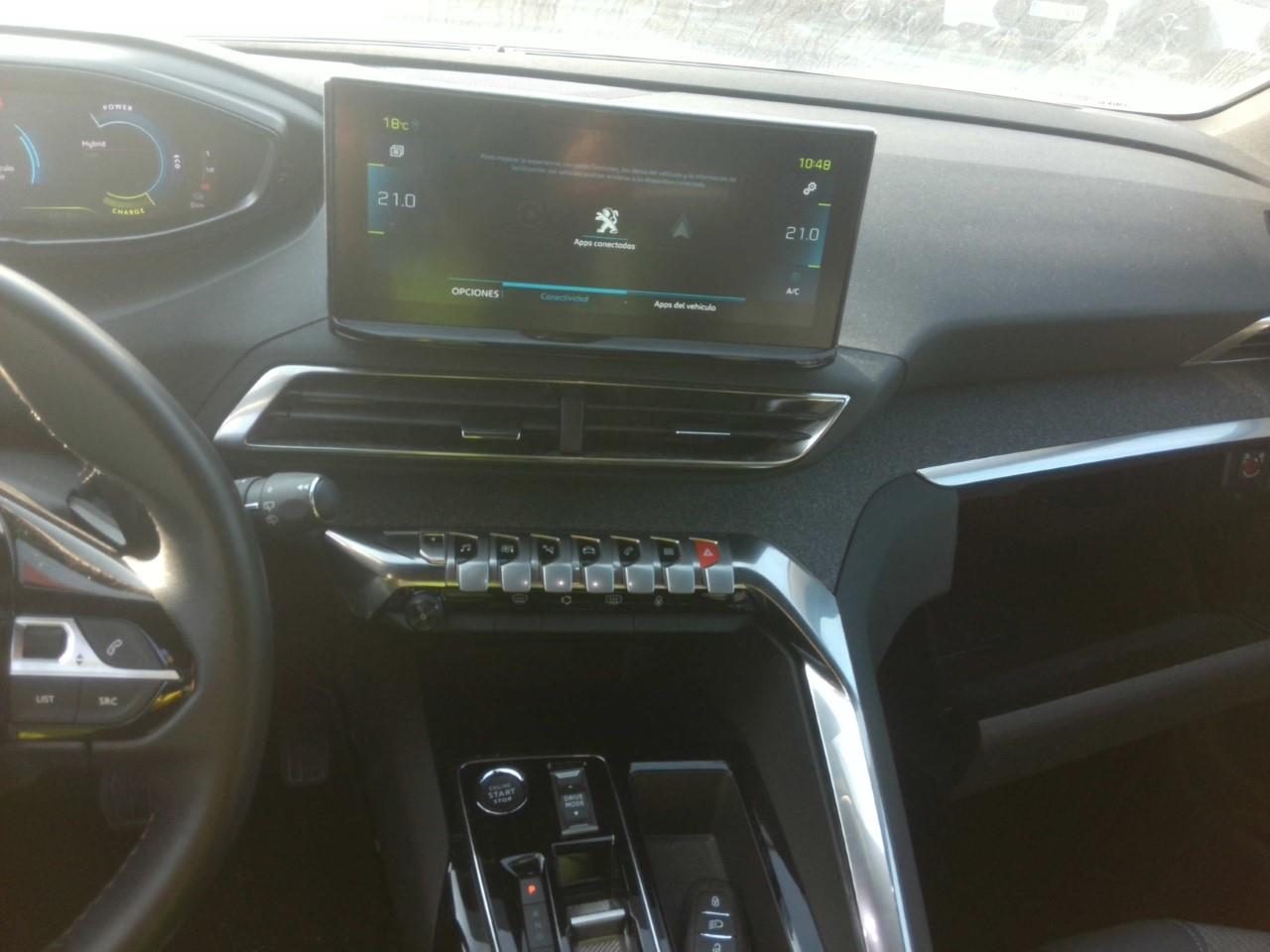 Foto Peugeot 3008 Hybrid 8