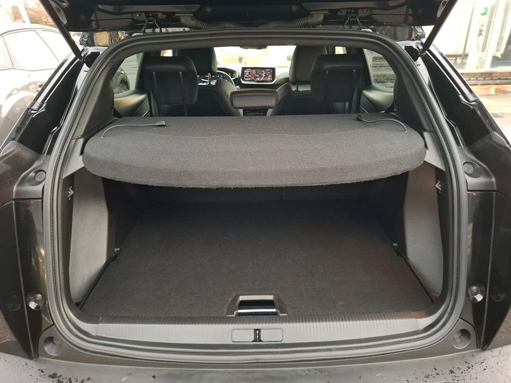 Peugeot 2008 PureTech 130 S&S EAT8 GT 2024