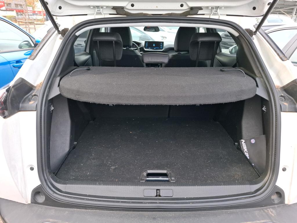 Peugeot 2008 BlueHDi 130 S&S EAT8 Allure Pack 2022