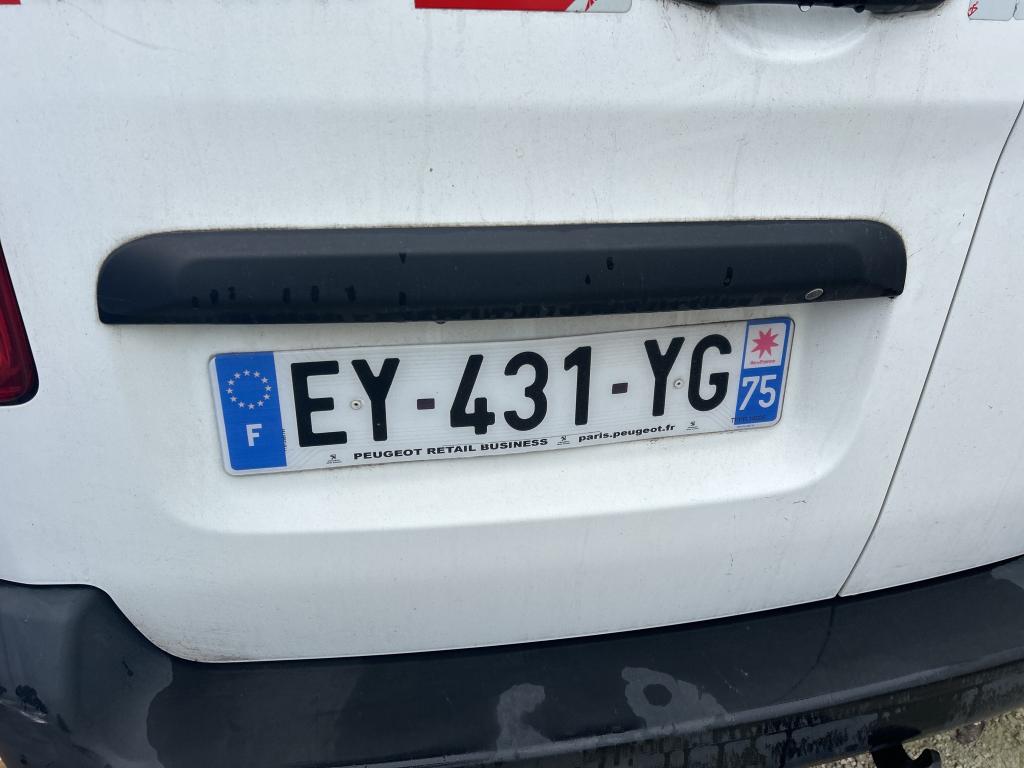 Peugeot EXPERT FGN TOLE STANDARD 2.0  BLUEHDI 120 S&S BVM6 PREMIUM 2018