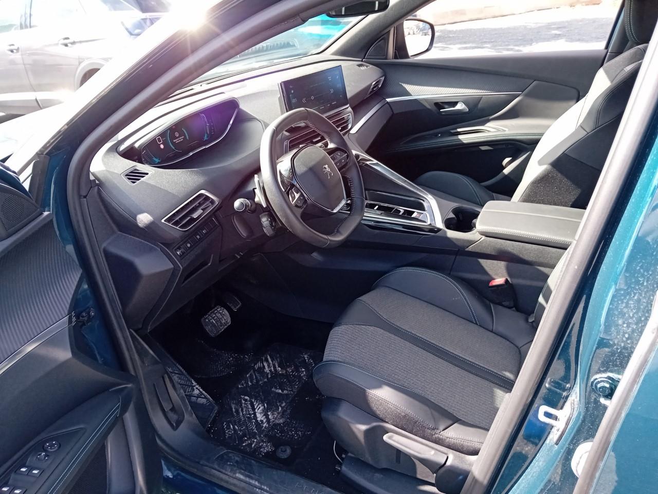 Foto Peugeot 3008 Hybrid 3