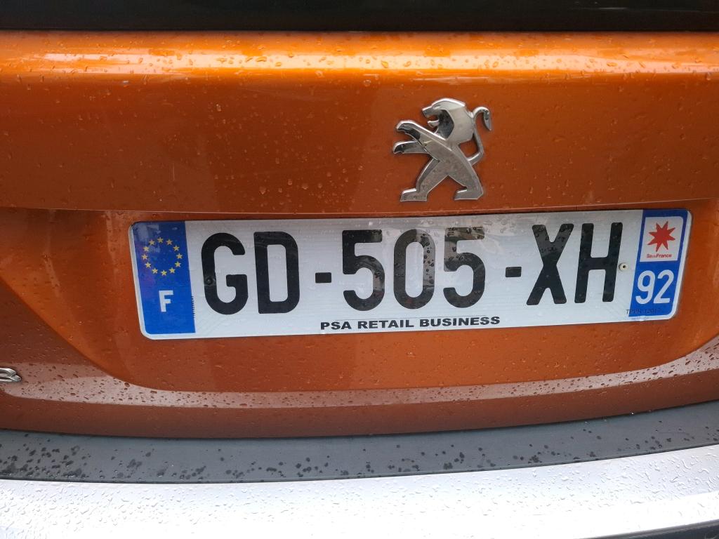 Peugeot 2008 BlueHDi 130 S&S EAT8 Allure 2021