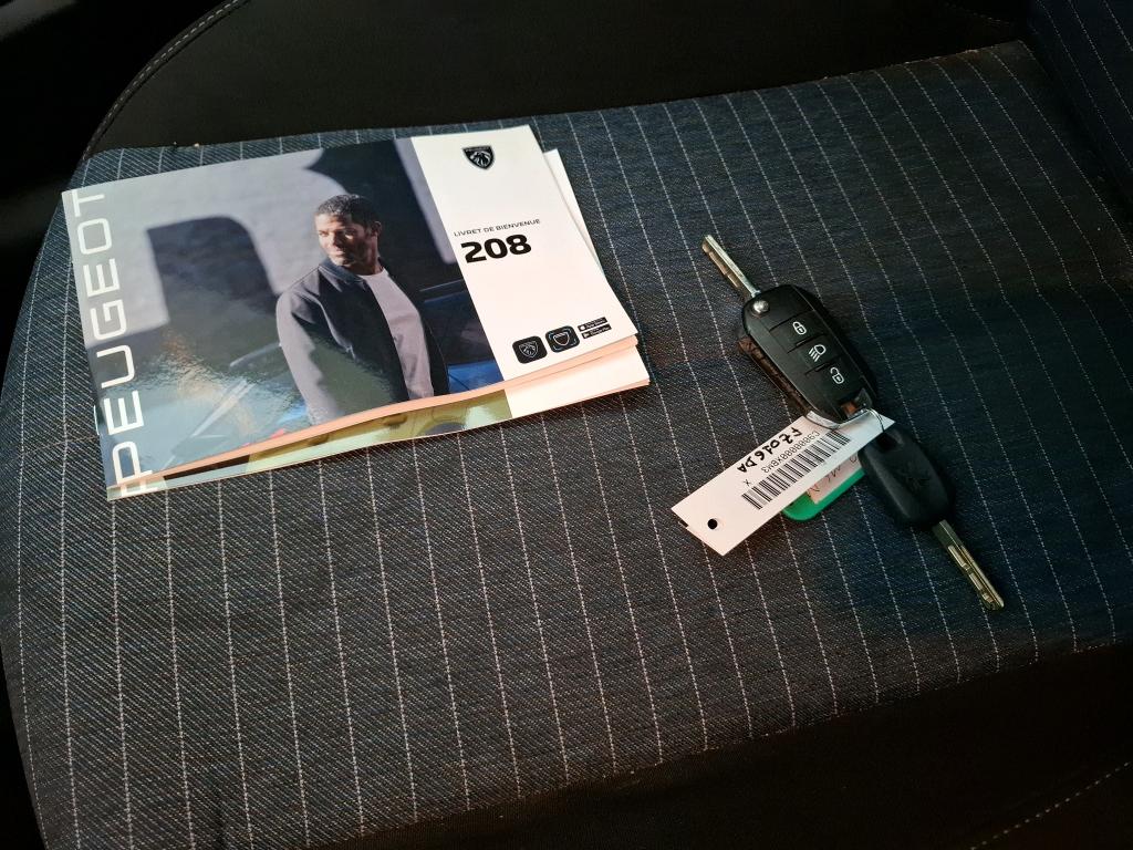 Peugeot 208 BLUEHDI 100 S&S BVM6 PREMIUM PACK 2021