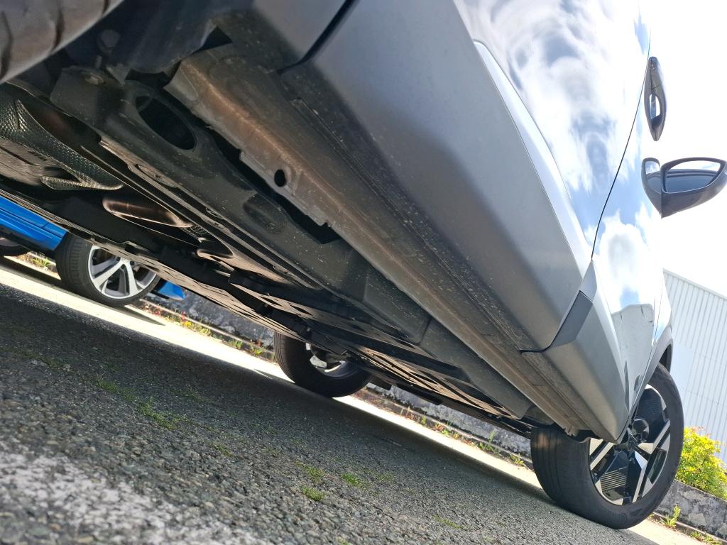 Peugeot 2008 Hybrid 145 e-DCS6 GT 2025