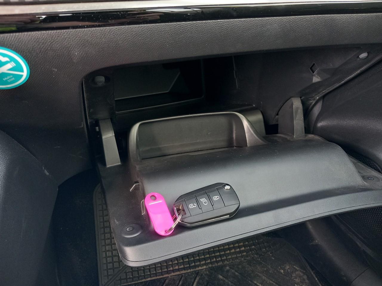 Foto Peugeot 308 8