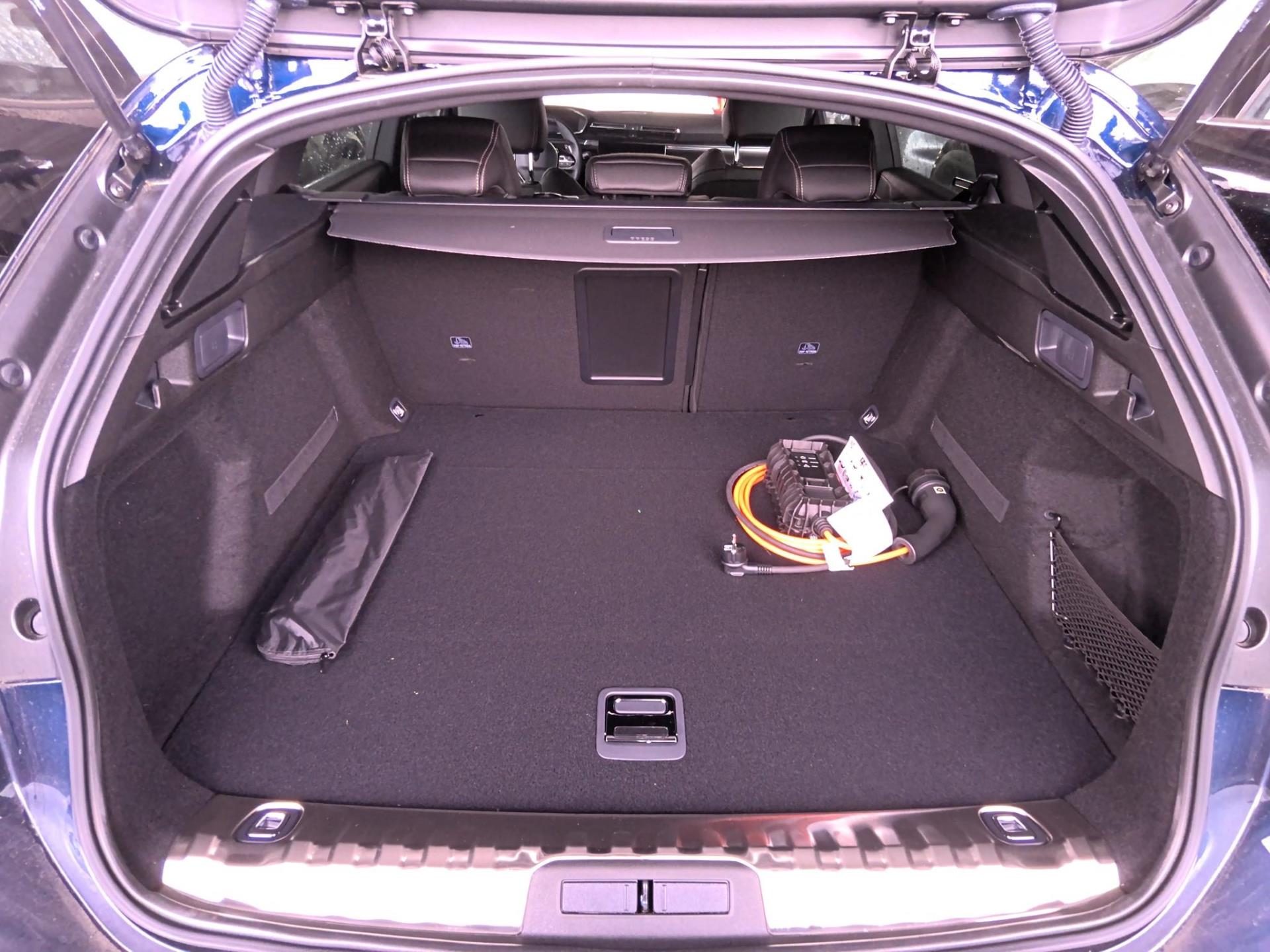Peugeot 508 SW Hybrid 180 e-EAT8 Allure 2025