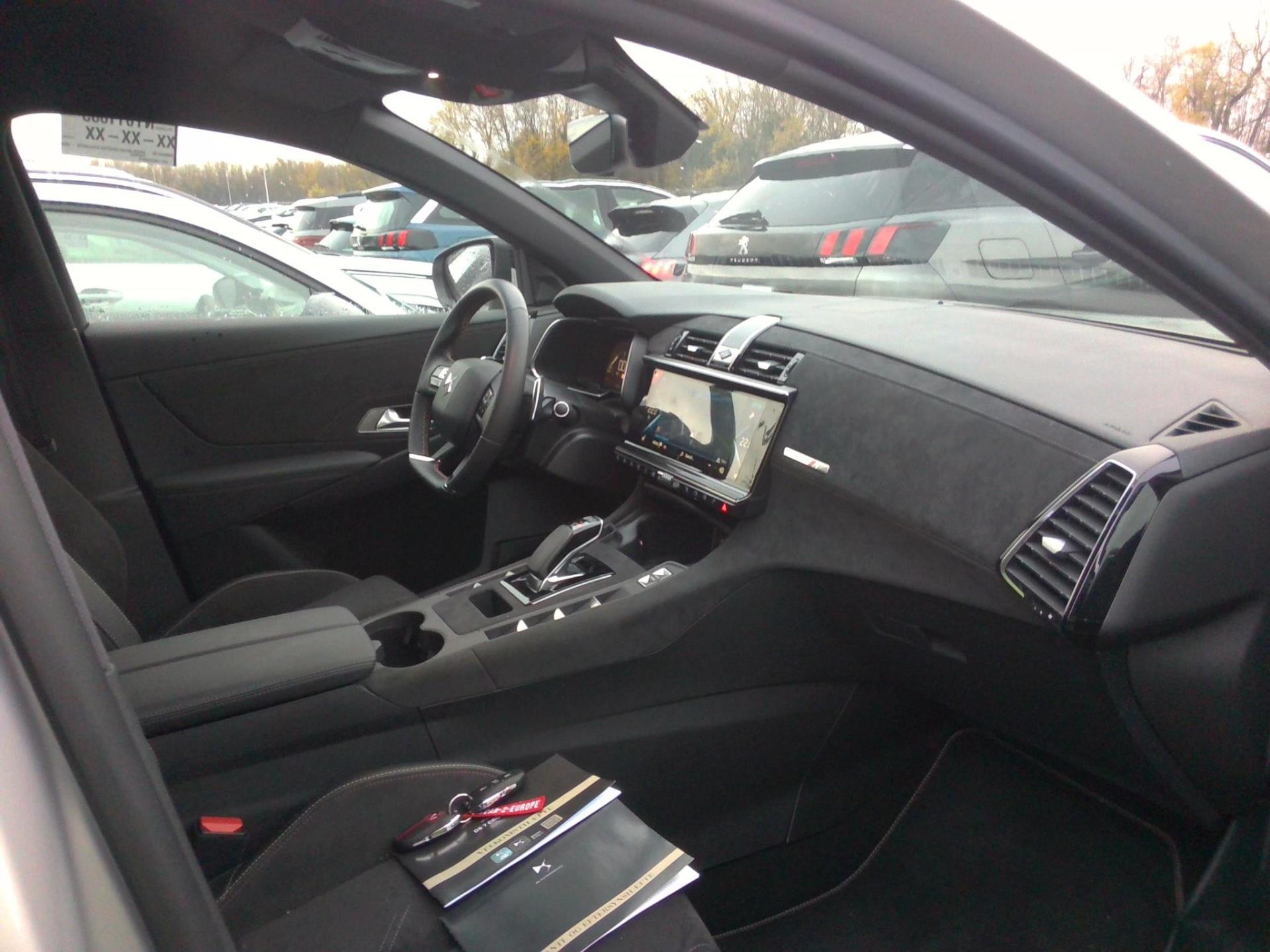 DS DS7 Crossback Hybride E-Tense 225 EAT8 Performance Line 2023