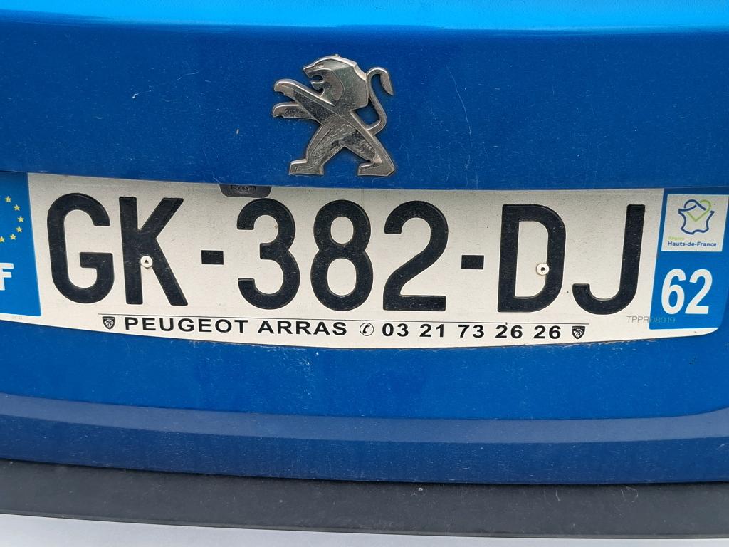 Peugeot 2008 PureTech 130 S&S EAT8 GT 2022