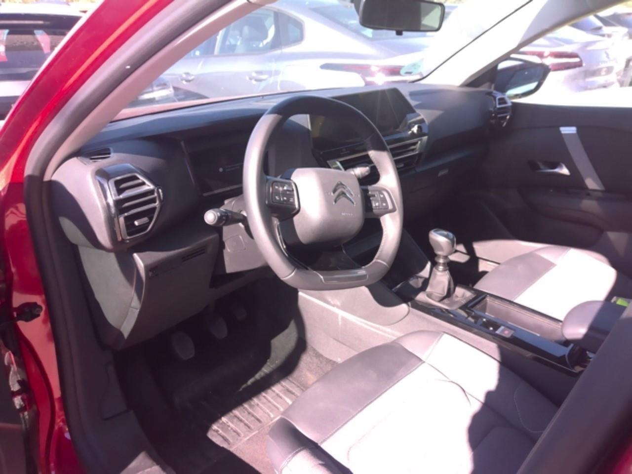Foto Citroën C4 X 8