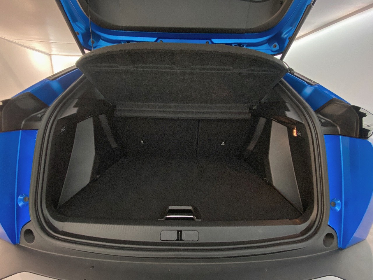 Peugeot 2008 PureTech 130 S&S EAT8 Allure 2024