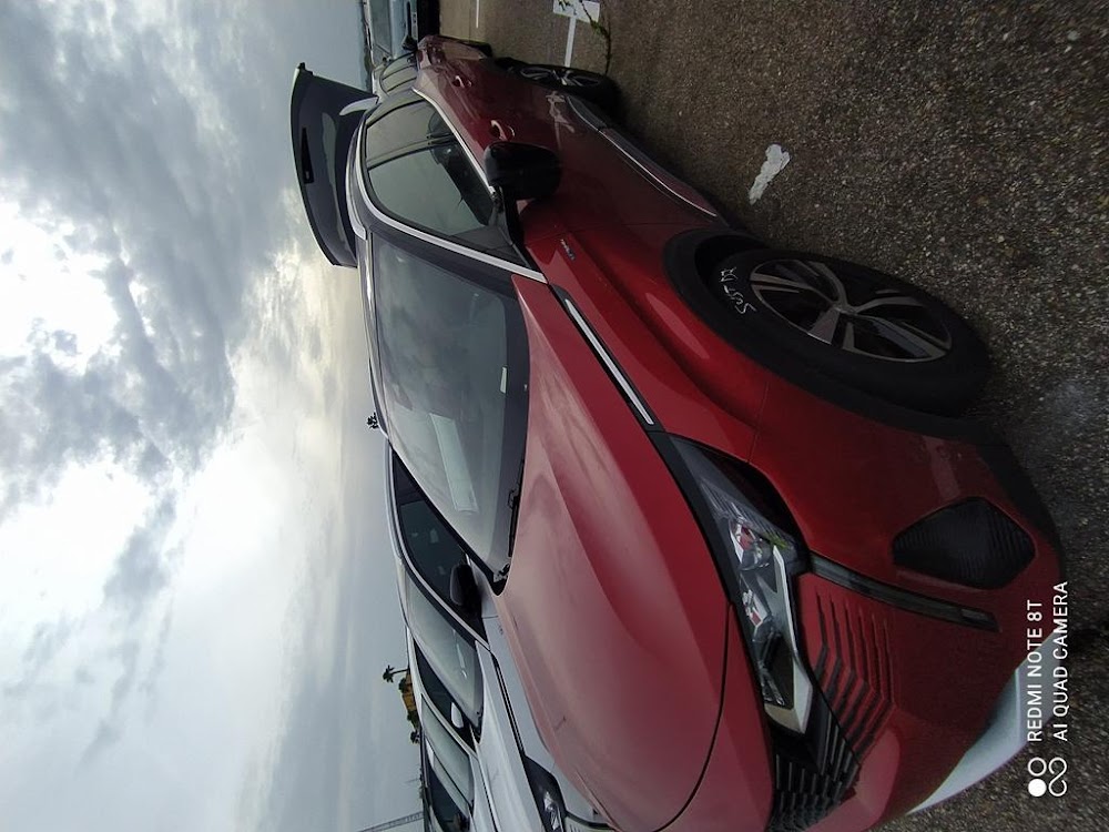 Foto Peugeot 3008 Hybrid 4