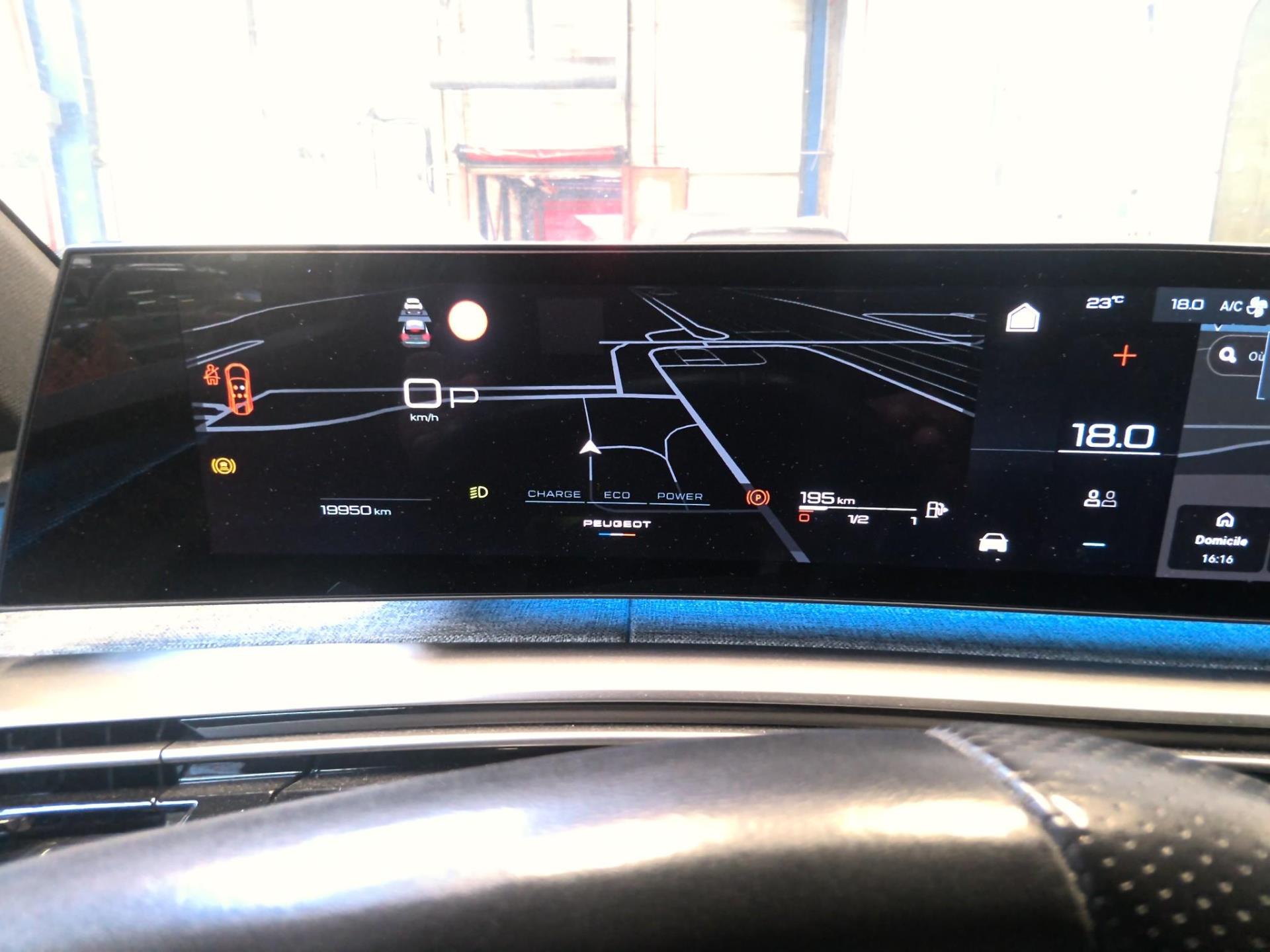 Peugeot 3008 Hybrid 136 e-DCS6 GT 2025