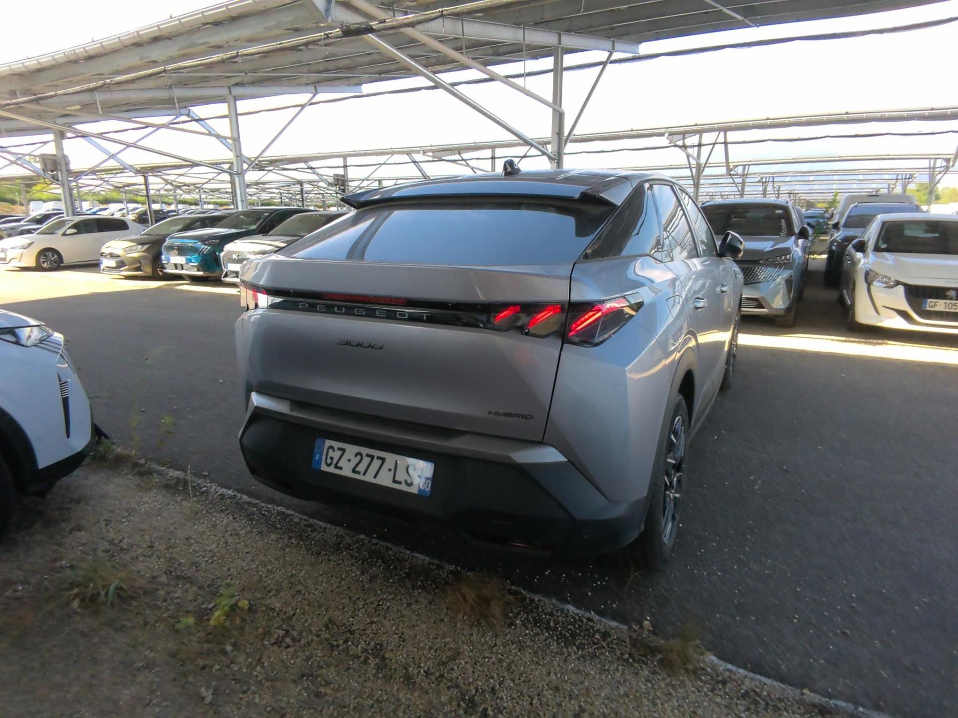 Peugeot 3008 Hybrid 136 e-DCS6 GT 2024